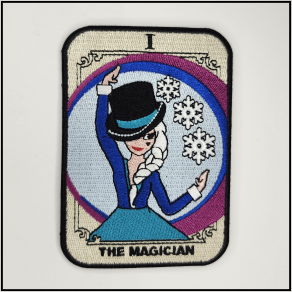 Elsa - The Magician - Tarot Card